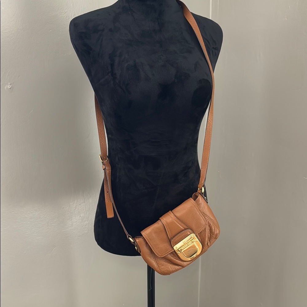 Michael Kors Tan Crossbody Bag Sleek Design